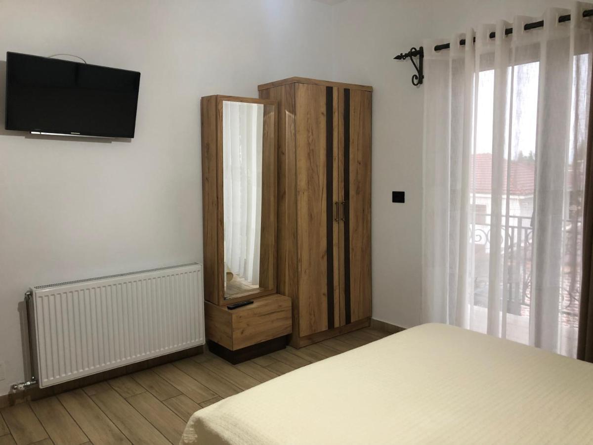 Vila Ilo Tushemisht Kültér fotó
